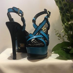 Jessica Simpson leather pumps